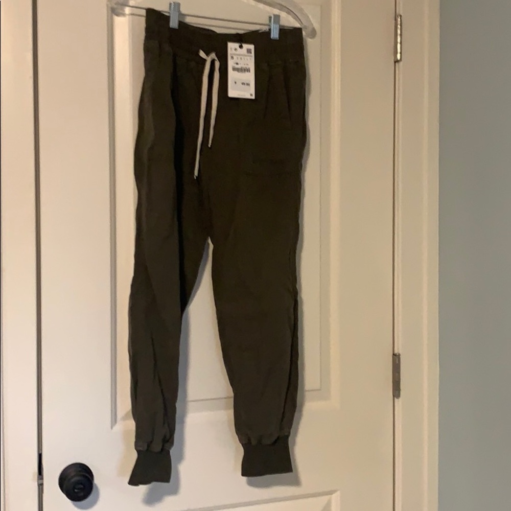 Cutest Zara Cargo Pants